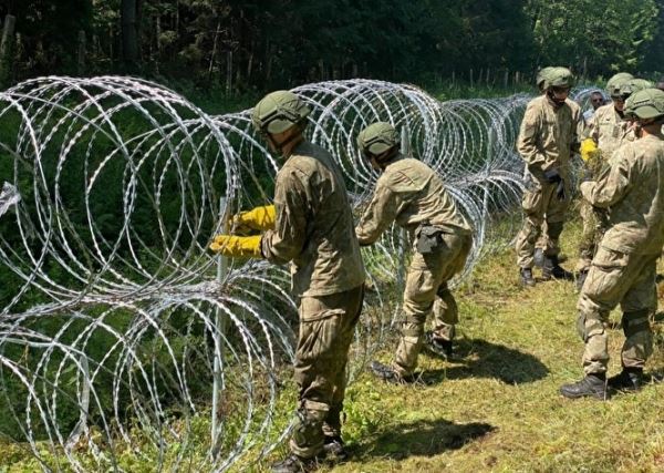 Литве не хватило проволоки, чтобы установить забор на границе с Белоруссией