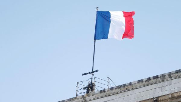 Посольство Франции в Афганистане призвало своих граждан покинуть страну