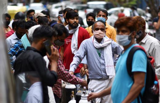 В Индии умер первый пациент со штаммом коронавируса «Дельта плюс»<br />

