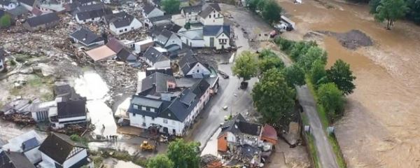 В Германии количество жертв наводнения превысило сто человек